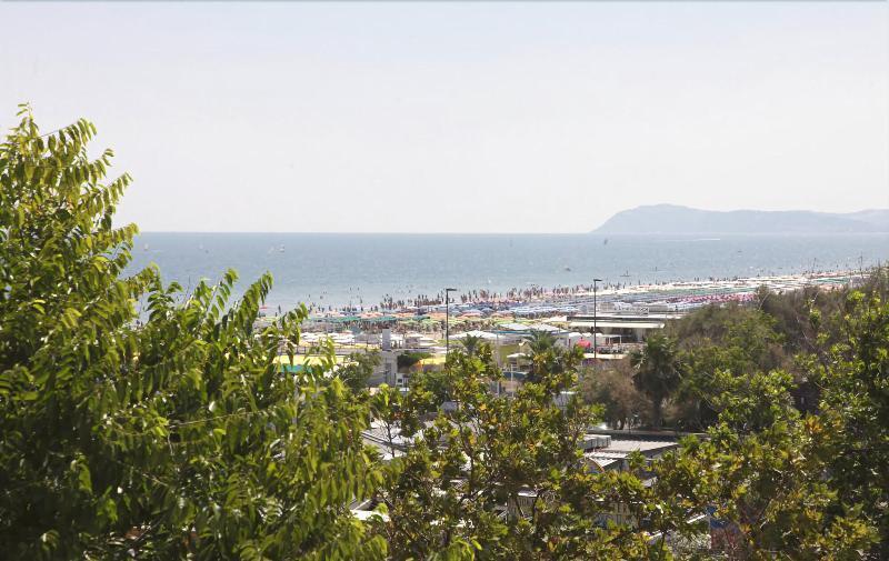 Hotel Nizza - Seaview Beachfront Park Hotel Riccione Exterior photo